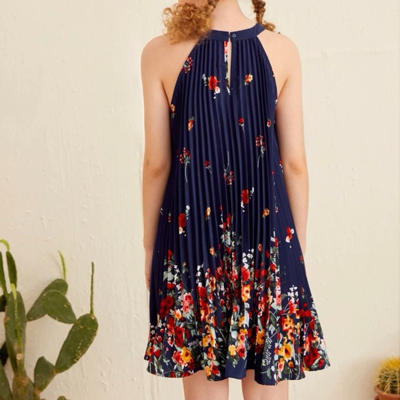 Floral Pleated Dress - Picture 2 of 2